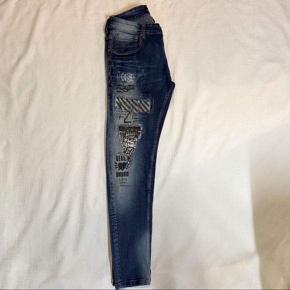 Copper Rivets Jeans - Picture 3 of 10